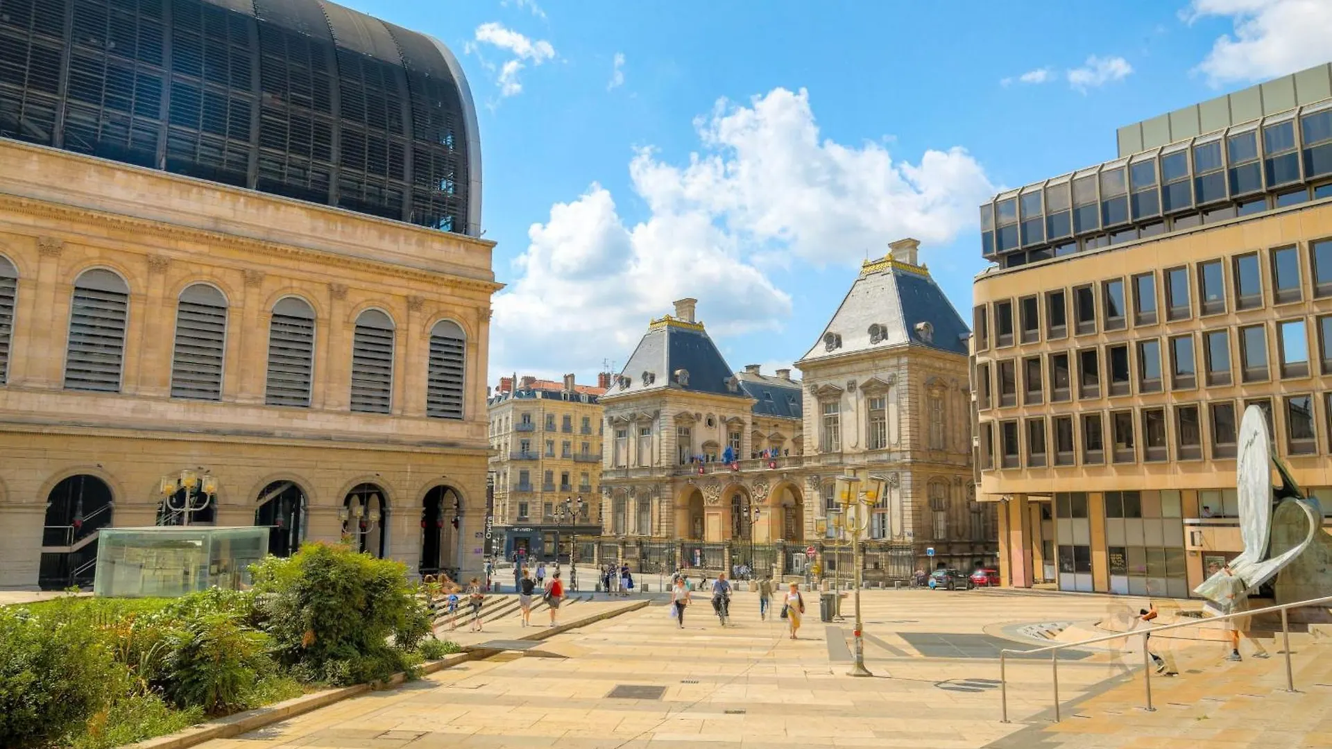 Appartement Spacieux Et Charmant A Cordeliers Lyon